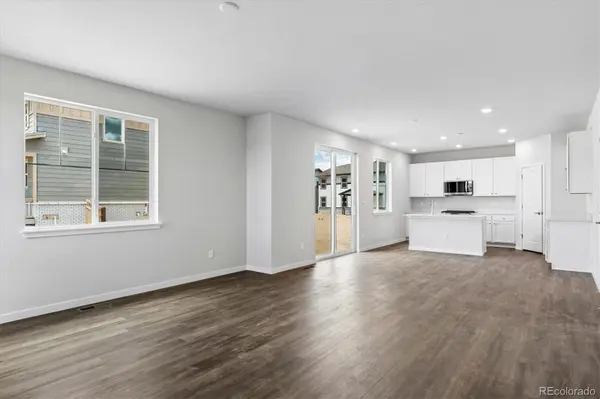 5807 N Ireland WAY, Aurora, CO 80019