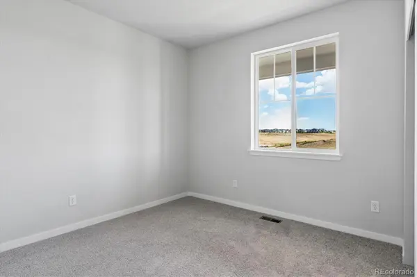 5807 N Ireland WAY, Aurora, CO 80019