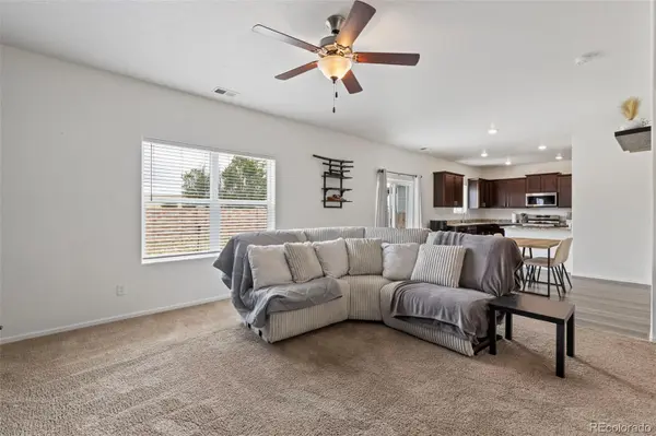 6206 Meadowbank LN, Colorado Springs, CO 80925