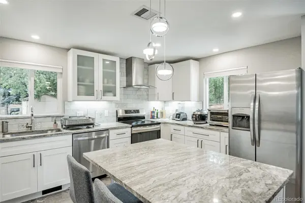 2569 E Cresthill AVE, Centennial, CO 80121