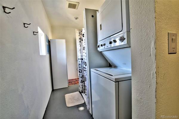 160 Rhyolite DR, Como, CO 80432