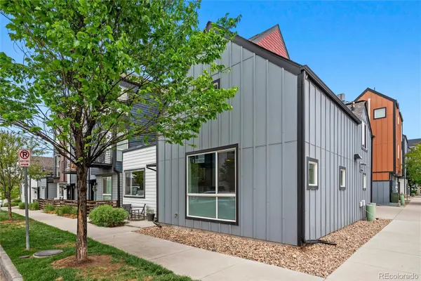 1052 Depew ST, Lakewood, CO 80214