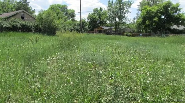 880 Vivian ST, Lakewood, CO 80401