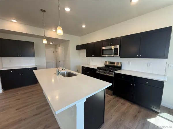 824 N Bently ST, Watkins, CO 80137
