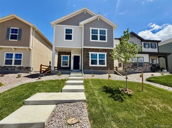 824 N Bently ST, Watkins, CO 80137