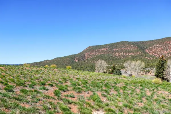 375 Red Fox DR, Gypsum, CO 81637