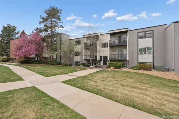 1300 Golden CIR #104, Golden, CO 80401