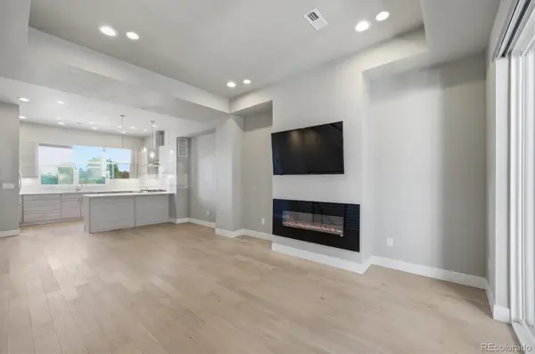 7851 W 51st AVE #B, Arvada, CO 80002