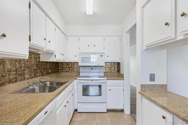 7110 S Gaylord ST #M9, Centennial, CO 80122
