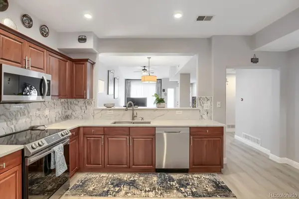 4590 S Auckland CT, Aurora, CO 80015
