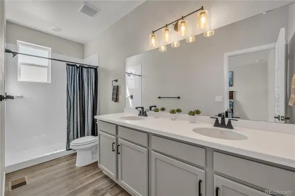 5240 Routt CT #B, Arvada, CO 80002