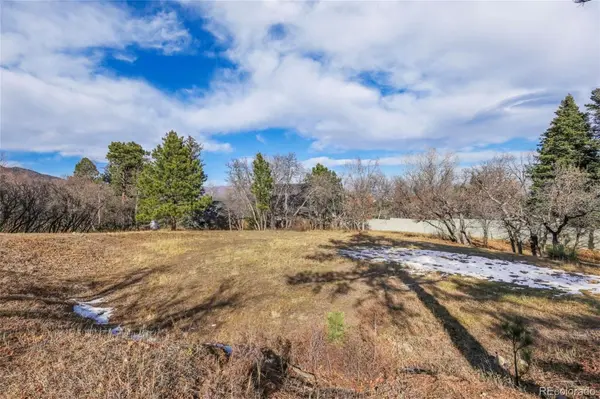 32 Penrose LN, Colorado Springs, CO 80906
