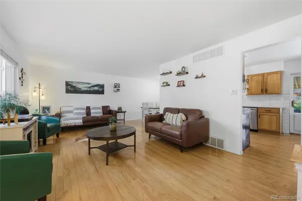 6317 S Johnson ST, Littleton, CO 80123