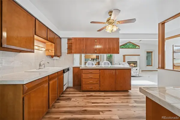 1373 S Cape WAY, Lakewood, CO 80232