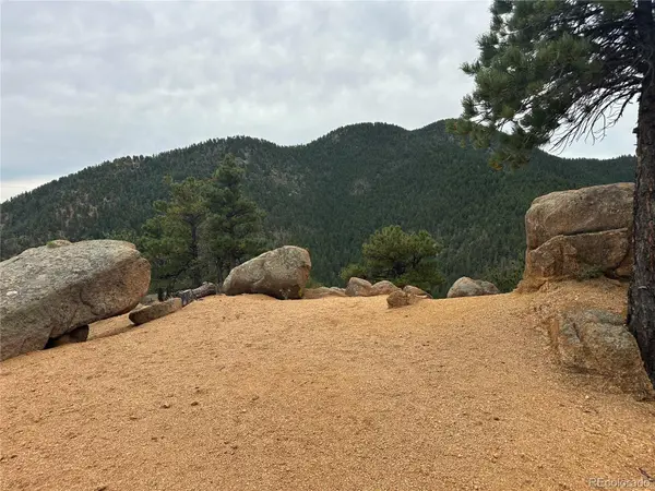201 Founders PL, Manitou Springs, CO 80829