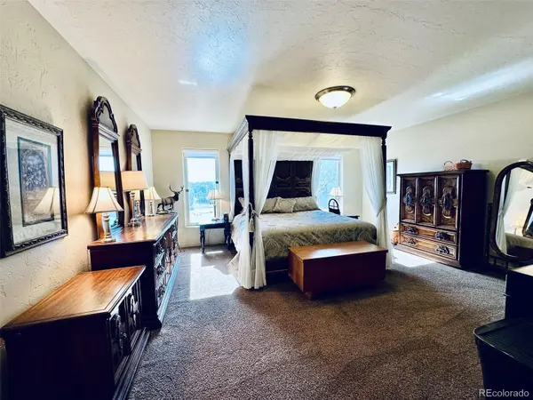 205 Hoofprint CT, Walsenburg, CO 81089