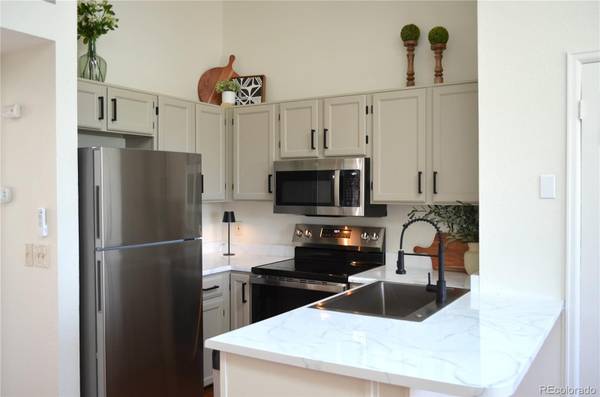 839 Summer DR #1F, Highlands Ranch, CO 80126
