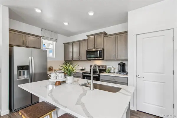 1375 S Clinton ST #A, Denver, CO 80247