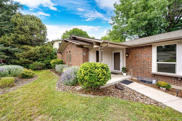 5829 W Fair DR, Littleton, CO 80123
