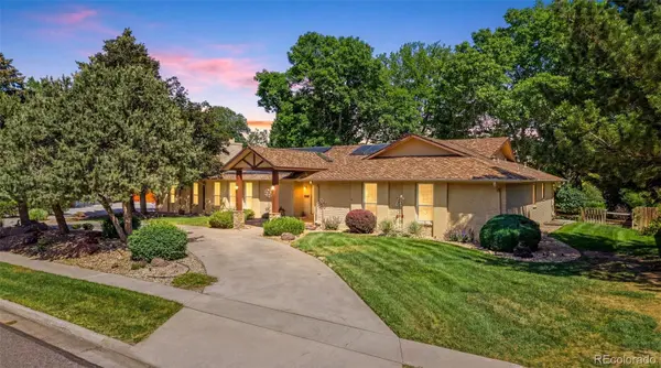 2429 S Chase LN, Lakewood, CO 80227