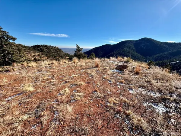 5198 Crystal Park RD, Manitou Springs, CO 80829