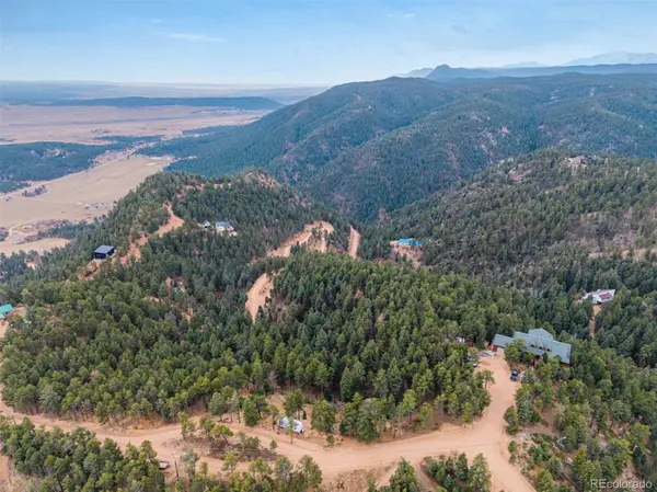 2288 Badger DR, Larkspur, CO 80118