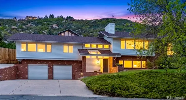 33 Oakridge DR, Castle Rock, CO 80104