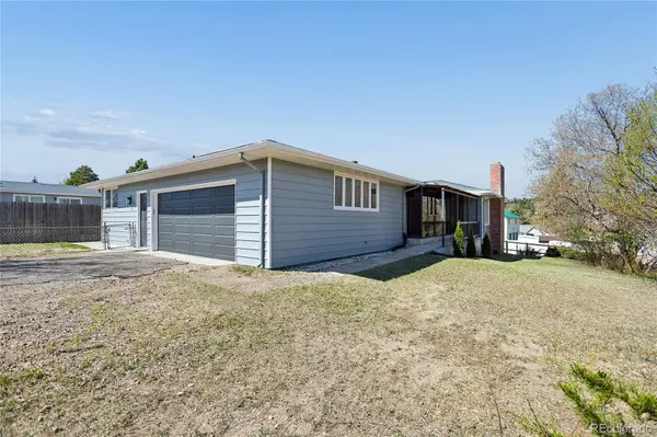 327 S Pine ST, Elizabeth, CO 80107