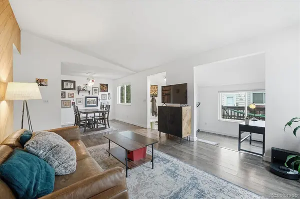 6860 E Mississippi AVE #E, Denver, CO 80224