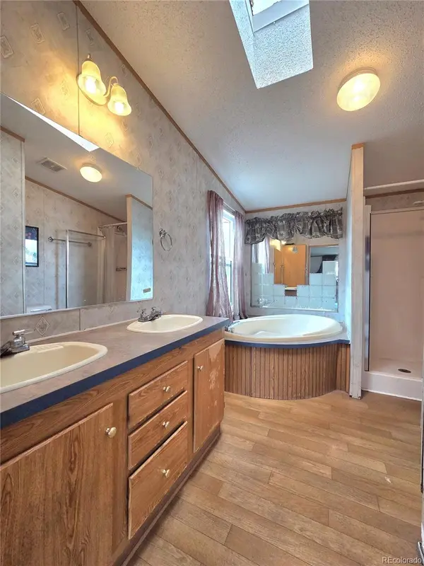 5250 W 53 AVE, Arvada, CO 80002