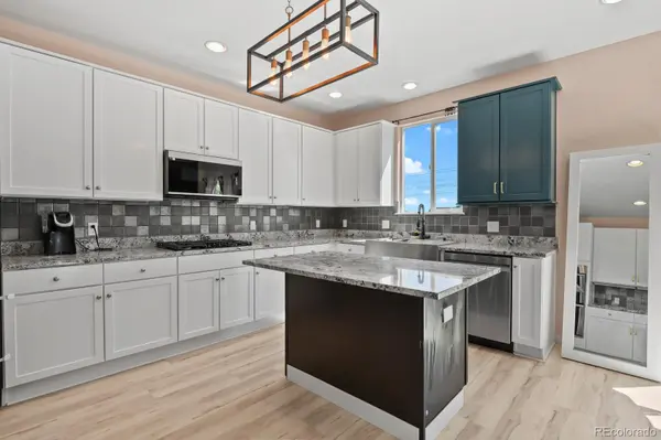 2750 Brush CT, Castle Rock, CO 80108
