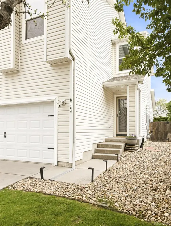 8144 S Memphis WAY, Englewood, CO 80112