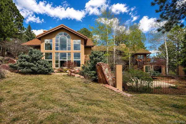 1952 Montane DR, Golden, CO 80401