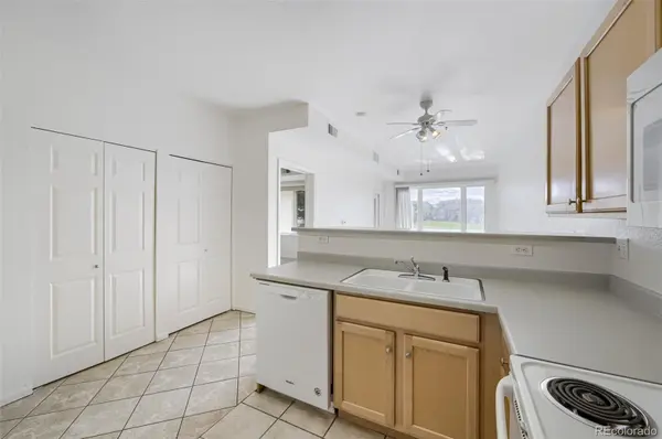 2894 W Riverwalk CIR #B112, Littleton, CO 80123