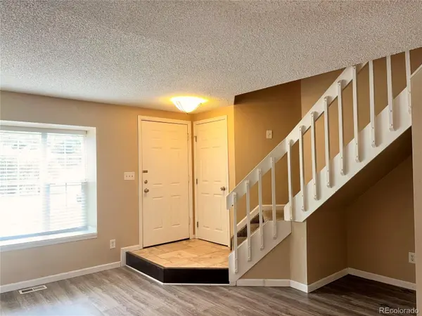 524 Shady Crest CIR, Colorado Springs, CO 80916