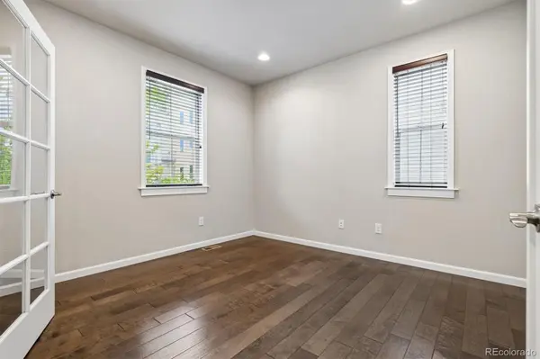 7360 S Logan ST, Littleton, CO 80122