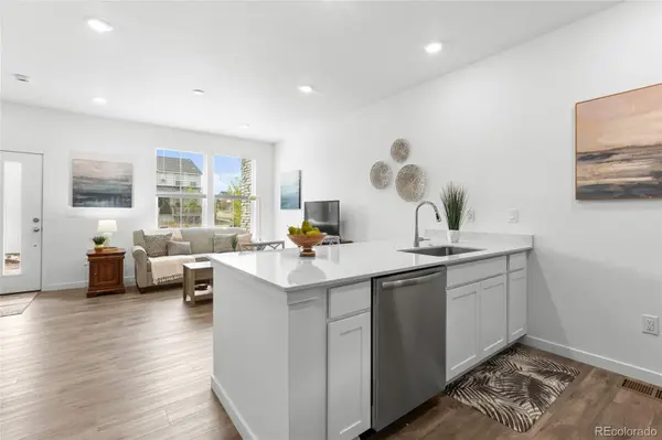 2018 S Gold Bug WAY, Aurora, CO 80018