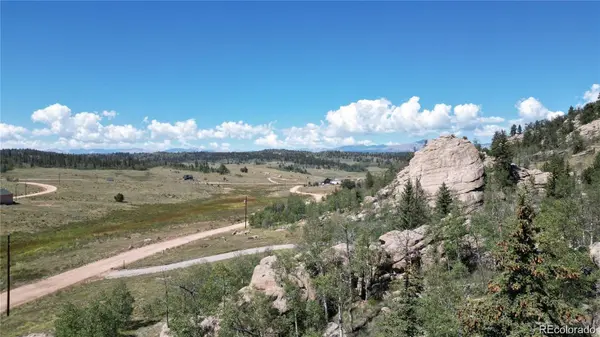 63 Longbow CT, Jefferson, CO 80456