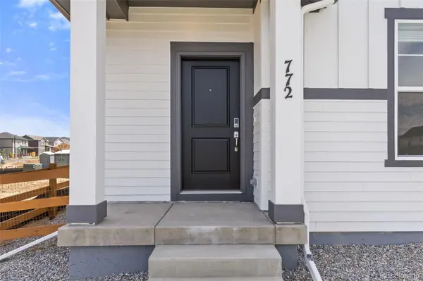 772 N Bently ST, Watkins, CO 80137