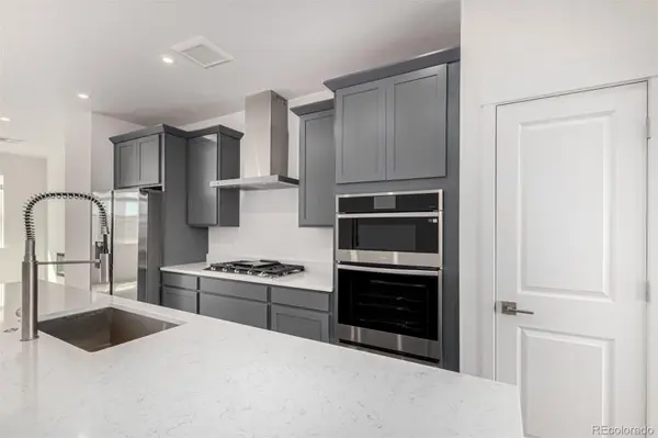 39 Ascent TRL, Englewood, CO 80112