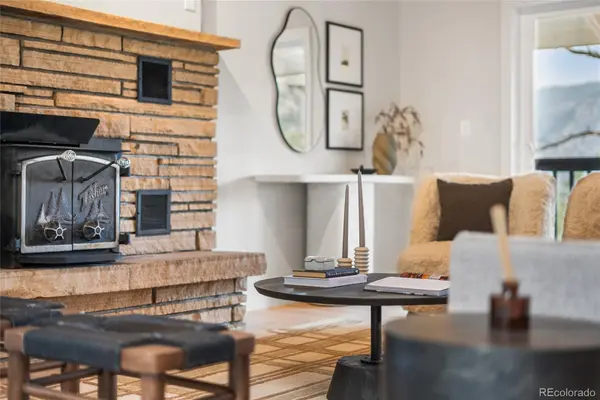 96 Moose RD, Lyons, CO 80540