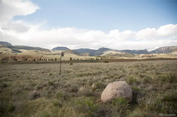 207 Sunset CT, Creede, CO 81130