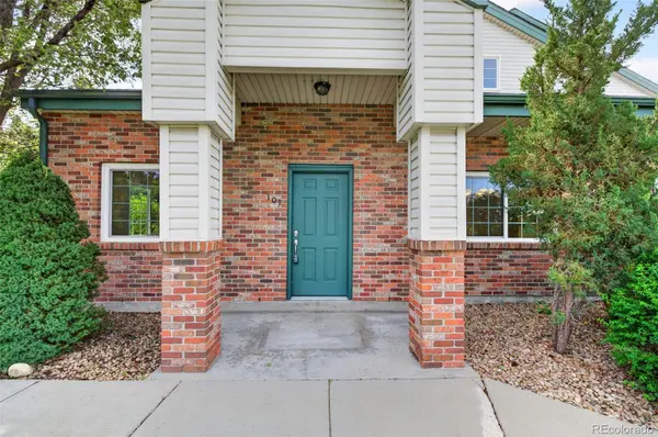 878 S Kalispell CIR #101, Aurora, CO 80017