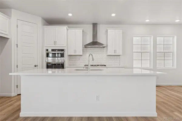 16537 W 92nd PL, Arvada, CO 80007