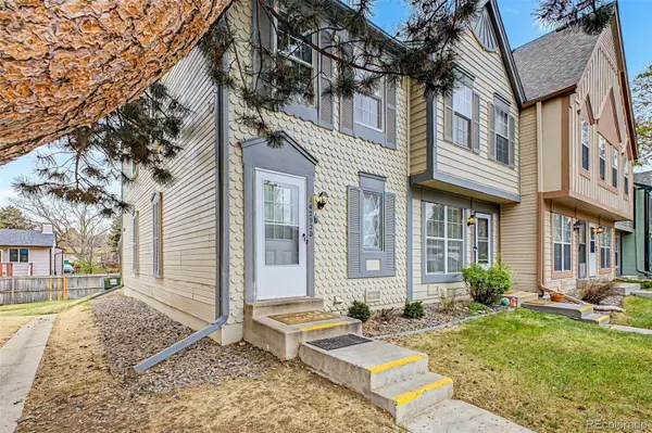 14292 E Hawaii CIR #D, Aurora, CO 80012