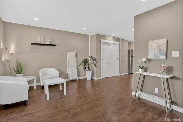 6870 S Broadway, Centennial, CO 80122