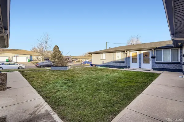 6700 W 37th PL, Wheat Ridge, CO 80033