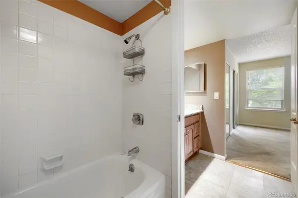 701 N Harlan ST #E27, Lakewood, CO 80214