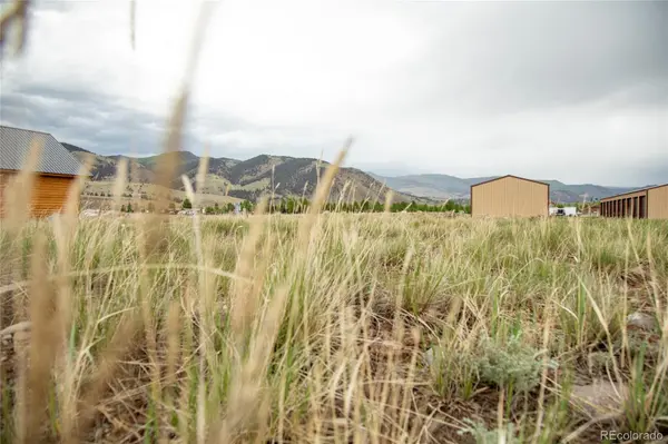 416 Commodore DR, Creede, CO 81130