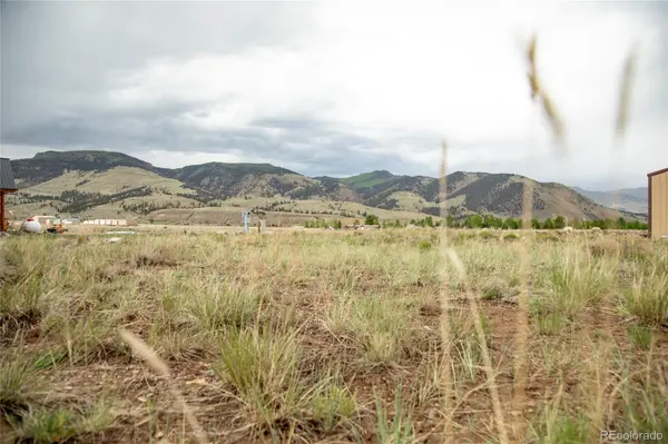 416 Commodore DR, Creede, CO 81130